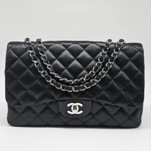 Borsa Chanel modello “timeless jumbo”