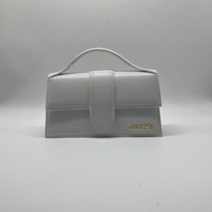 Borsa Jacquemus, modello “Le Grand Bambino”