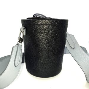 Secchiello Vuitton in pelle martellata