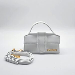 Borsa Jacquemus, modello “Le Grand Bambino Mini”