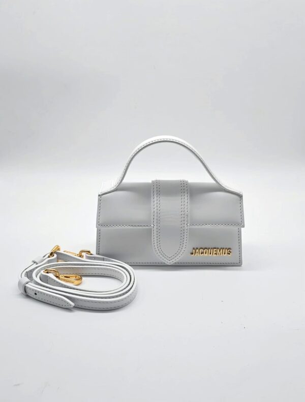 Borsa Jacquemus, modello "Le Grand Bambino Mini"