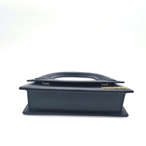 Borsa Jacquemus, modello “Le Chiquito Long”